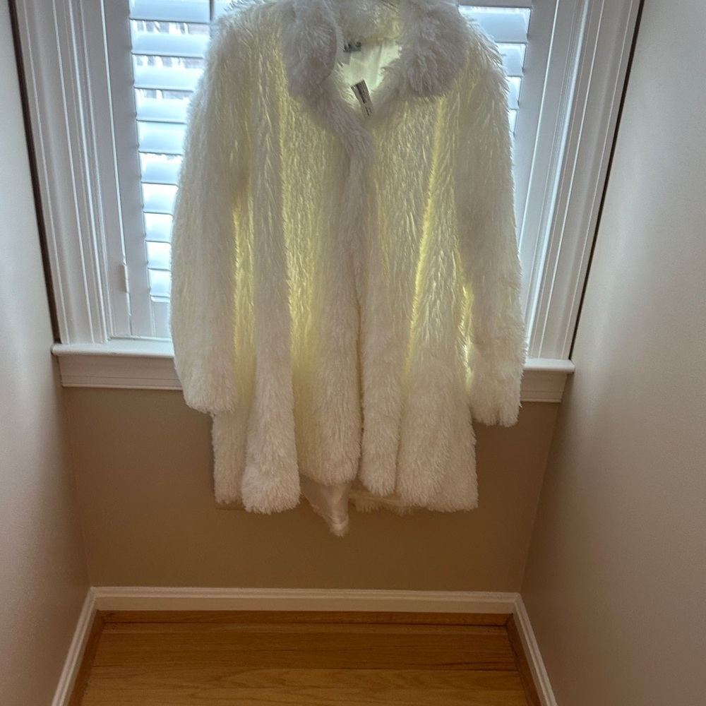 Chic White Teddy Jacket